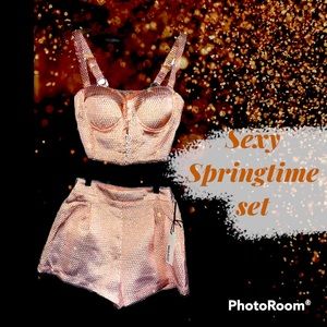 Sexy & sparkly Blush,2pc set! Corseted top w/ underwire/darted shorts 4 dat body